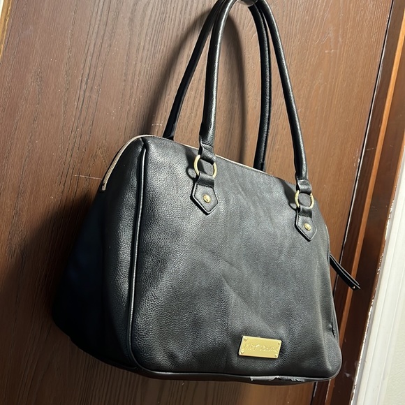 Betsey Johnson Black Satchel polka dot bow - Picture 11 of 14